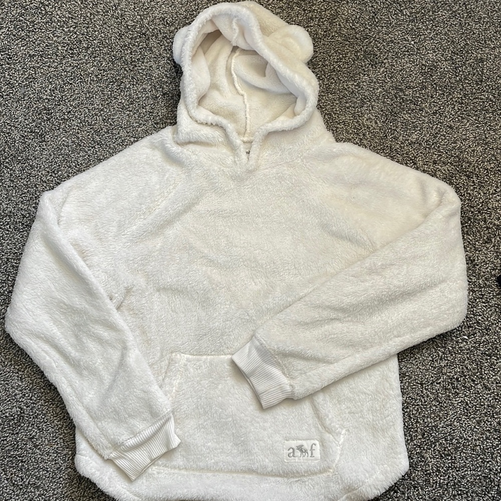 Abercrombie kids white polar bear sweat shirt